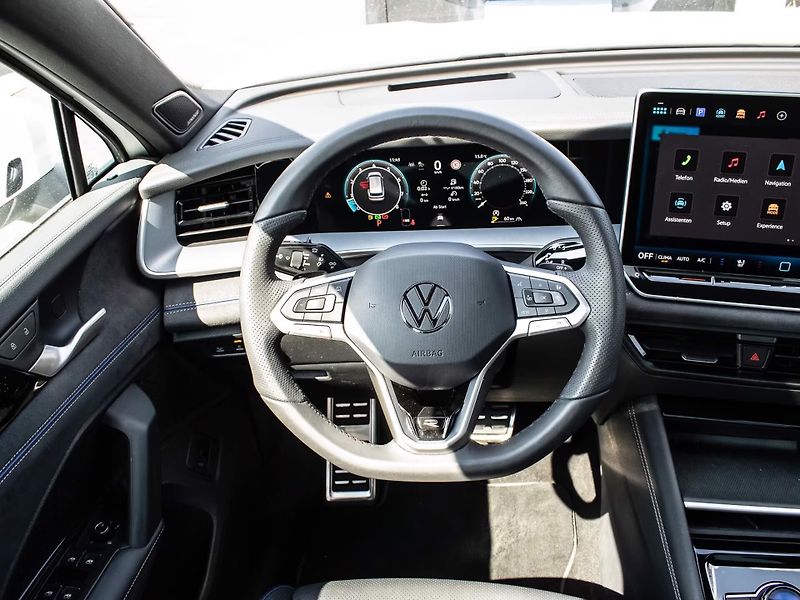 Volkswagen Tayron TSI 195kW 4M R-Line Kůže HuD - fotka 16 z 19