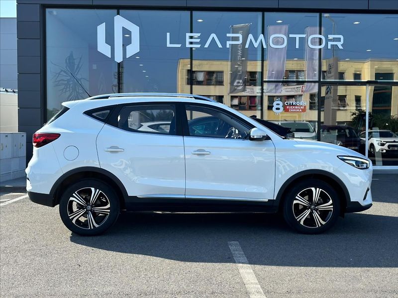 MG ZS 1,5 VTi  Essential Manuál - fotka 8 z 23