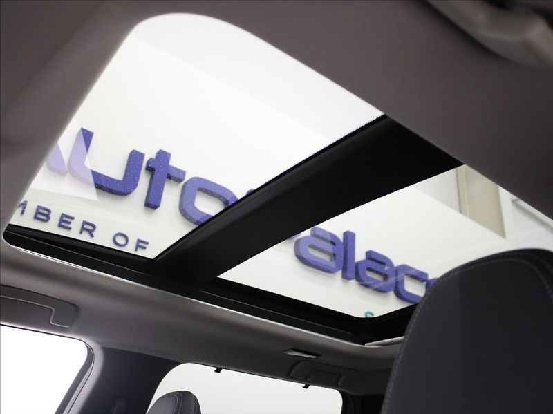 Mitsubishi Outlander 2,4 PHEV AWD Instyle 12tkm! - fotka 26 z 31