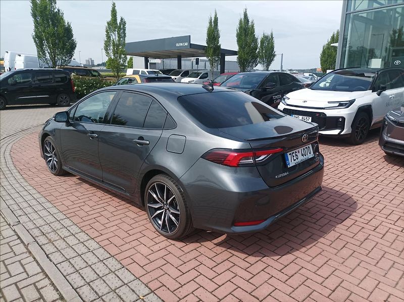 Toyota Corolla 1,8 GR SPORT - fotka 3 z 20