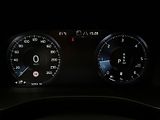 Volvo XC60 B4 AWD MOMENTUM AUT REZERVACE - náhled 17