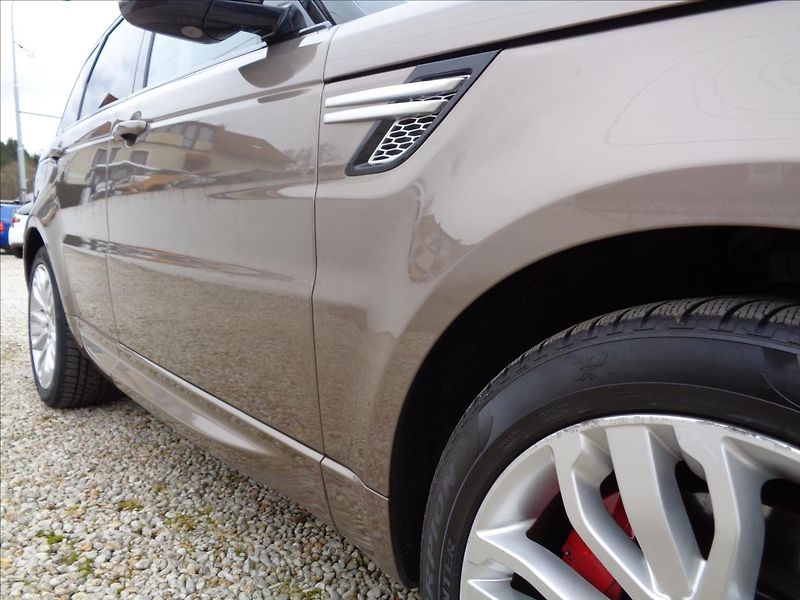 Land Rover Range Rover Sport 4,4 SDV8 Autobiography - fotka 10 z 59