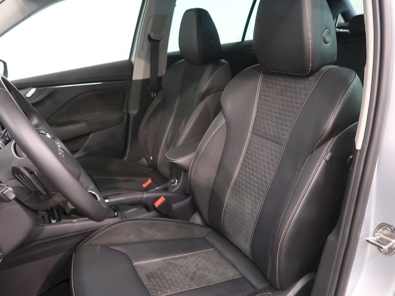 Škoda Kamiq (2025) TOP SELECTION 1.0TSI 85KW DSG - fotka 14 z 40