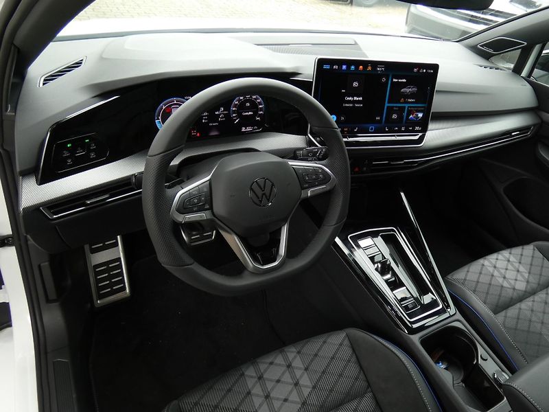 Volkswagen Golf Variant R-Line People 2,0 TDI - fotka 5 z 30