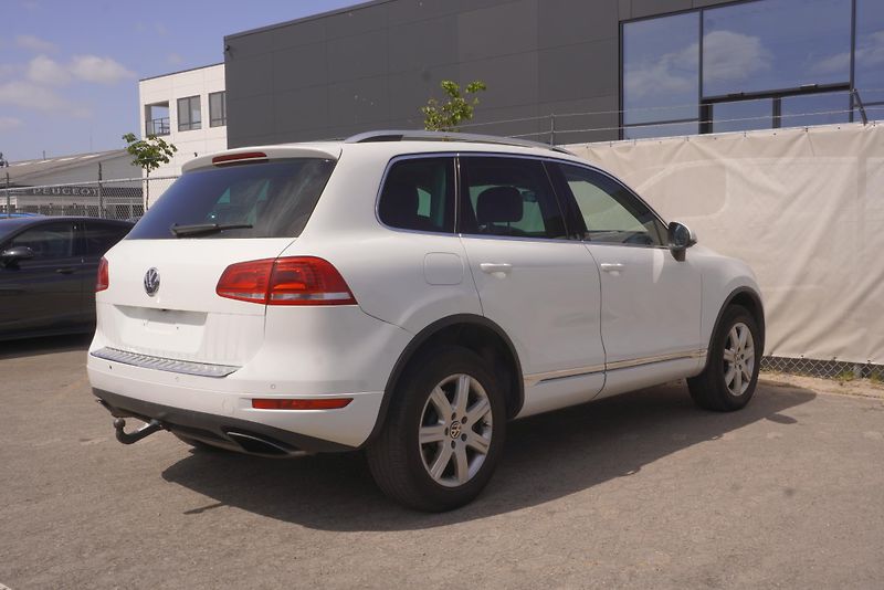 Volkswagen Touareg (2013) 3,6 V6 FSI  4x4 KŮŽE - fotka 5 z 27