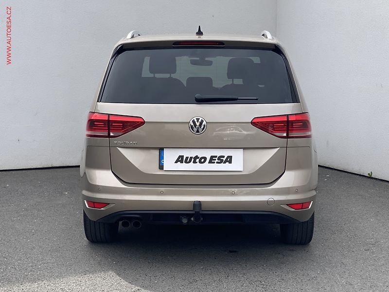 Volkswagen Touran (2020) 2.0TDi, 2.maj,ČR, DSG, navi - fotka 5 z 19