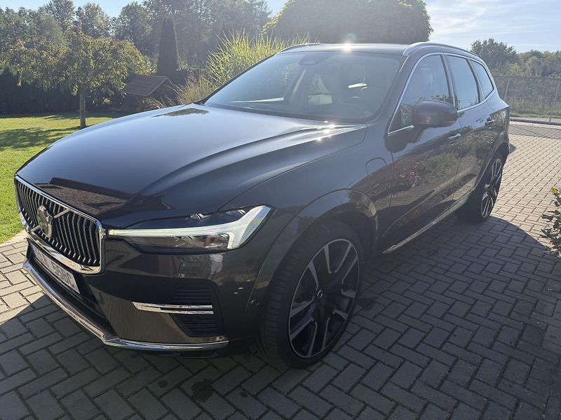 Volvo XC60 (2022) Volvo XC60 T8 Ultimate (455k) - fotka 2 z 30