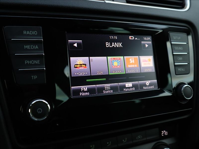 Škoda Octavia 1,4   TSi, DigiKlima, ParkPilo - fotka 14 z 31