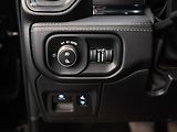Dodge RAM (2024) 5.7 Limited Night Edition - náhled 22