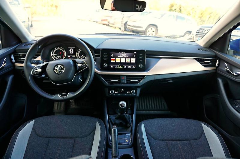Škoda Kamiq (2024) STYLE 1,0 TSI 81 kW - fotka 24 z 50