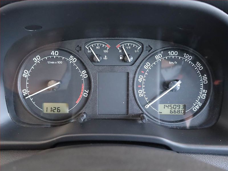 Škoda Octavia (2008) 1.6, Serv.kniha, po STK - fotka 11 z 15