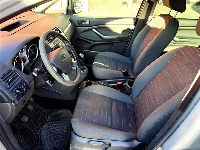 Ford C-MAX 1,6 i - fotka 15 z 22