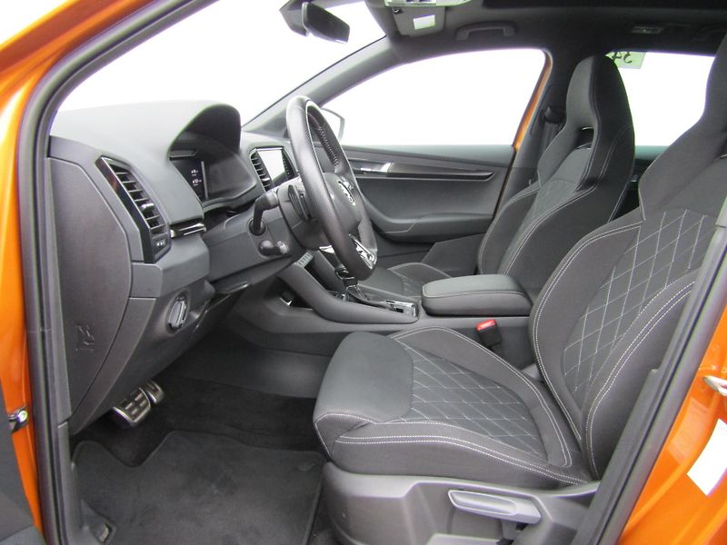 Škoda Karoq FL 4x4 Sportline 2.0 TDI CR /1 - fotka 19 z 30