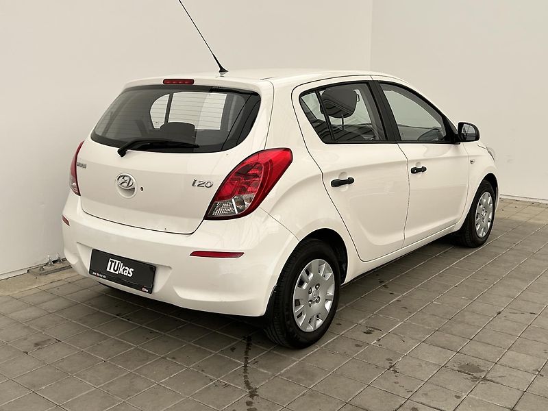 Hyundai i20 1.2 i Family - fotka 5 z 20