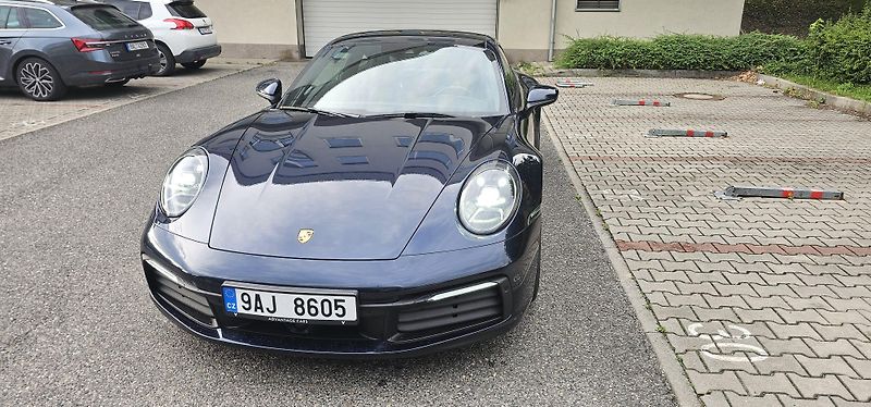 Porsche 911 (2020) Carrera - fotka 2 z 15