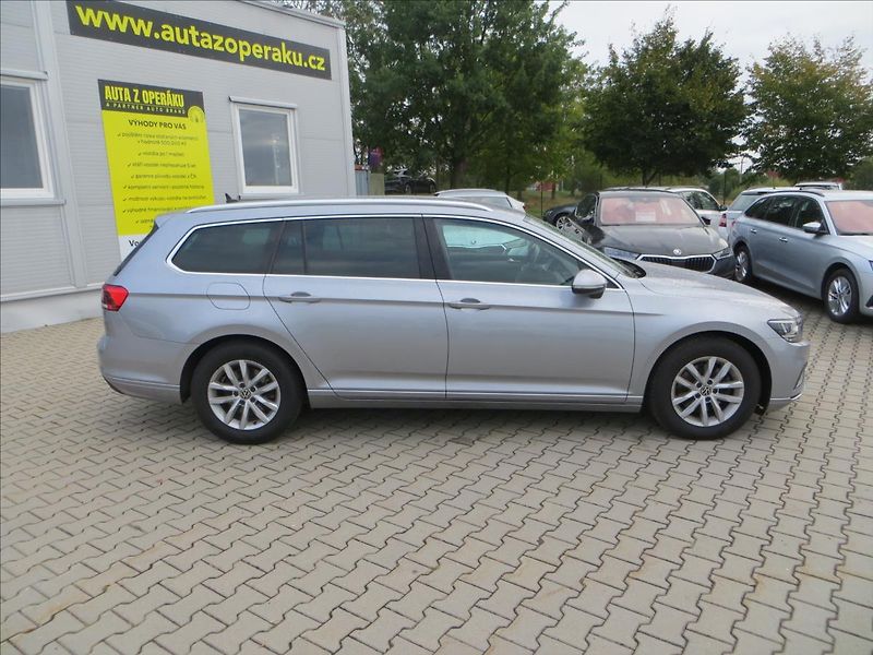 Volkswagen Passat 2,0 TDI 110kW Business DSG ČR - fotka 10 z 28