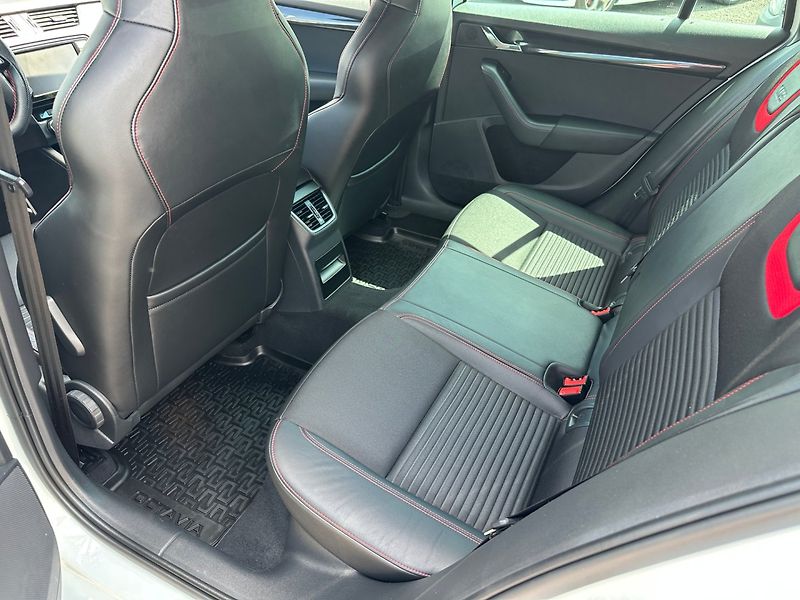 Škoda Octavia (2015) RS 2,0TDI 135kw DSG - fotka 11 z 28