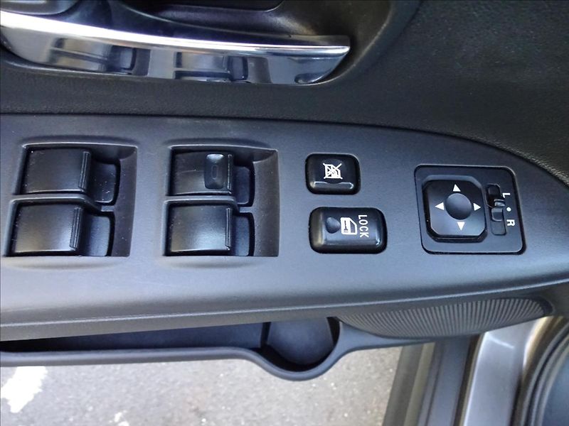 Mitsubishi ASX 1,6 i 85kW - fotka 19 z 52