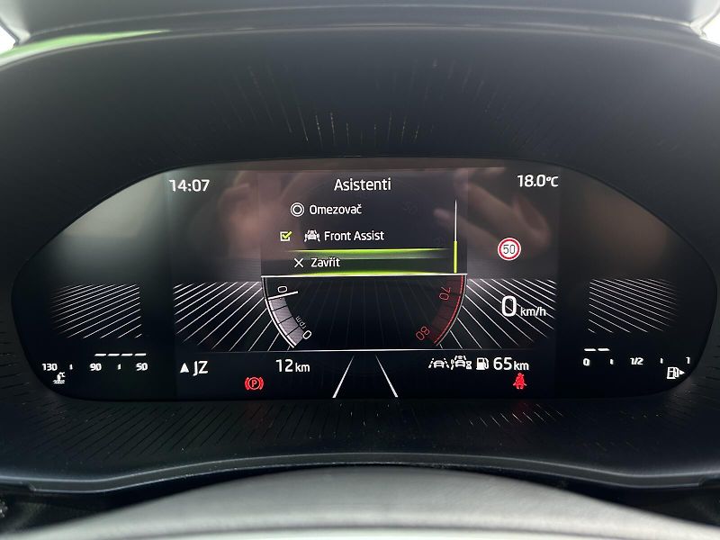 Škoda Fabia 1.0TSi 95PS LED V.Cockpit Clim - fotka 18 z 34
