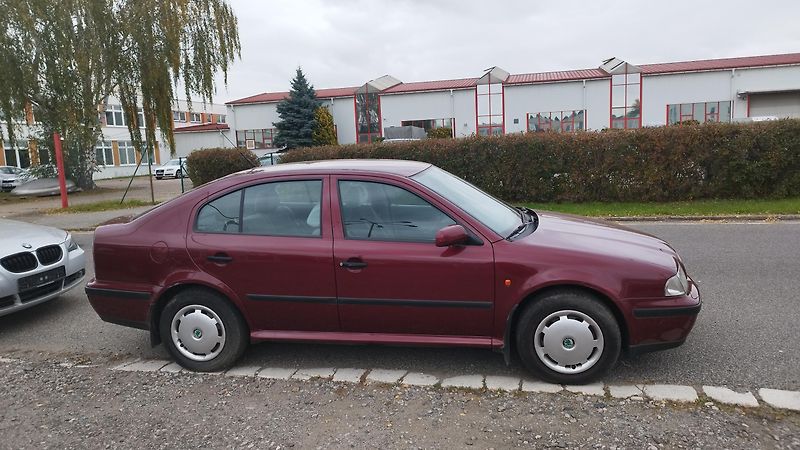 Škoda Octavia 1.6i,volat- 608 081 843 - fotka 2 z 15