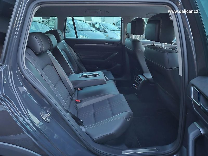 Volkswagen Passat Variant (2021) 2.0TDI 147kW ALLTRACK DSG 4X4 - fotka 46 z 56