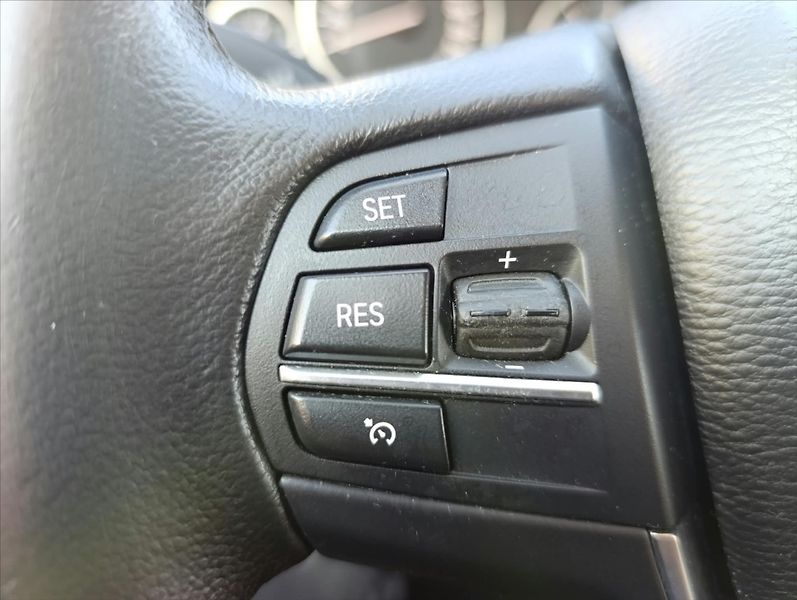 BMW X3 2,0 d X-Drive Aut.,Navi,Bi-xen - fotka 29 z 36