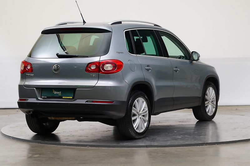 Volkswagen Tiguan - fotka 2 z 23