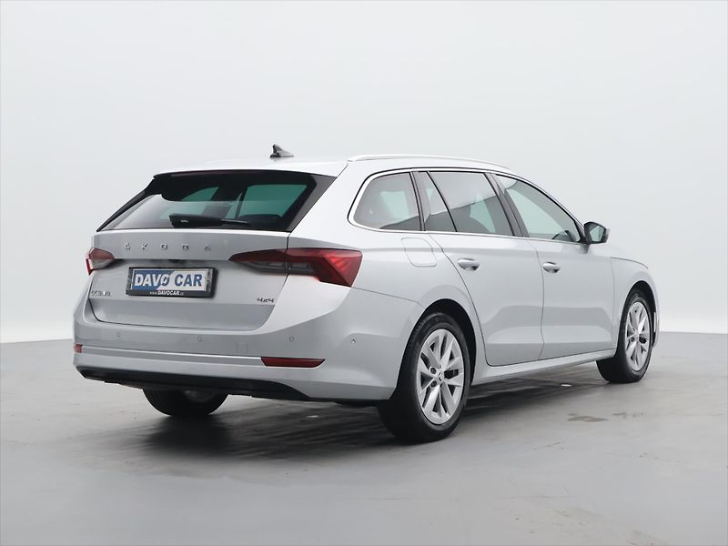 Škoda Octavia 2,0 TDI 110kW DSG Style 4x4 CZ - fotka 7 z 23