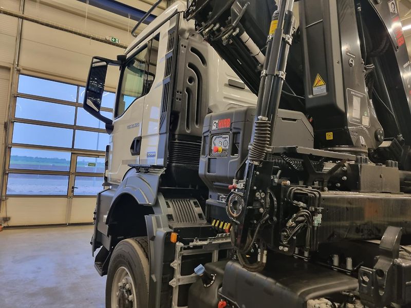 MAN TGS 33.520 6x6 SKLOPKA MEILLER - fotka 9 z 10