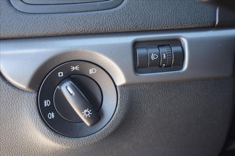 Škoda Yeti 1,2 TSI 77KW NÍZKÉ KM TAŽNÉ - fotka 35 z 47