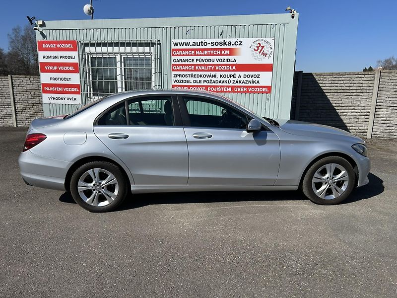 Mercedes-Benz Třídy C (2015) C180 1,6 115KW SEDAN TOP STAV  - fotka 22 z 24