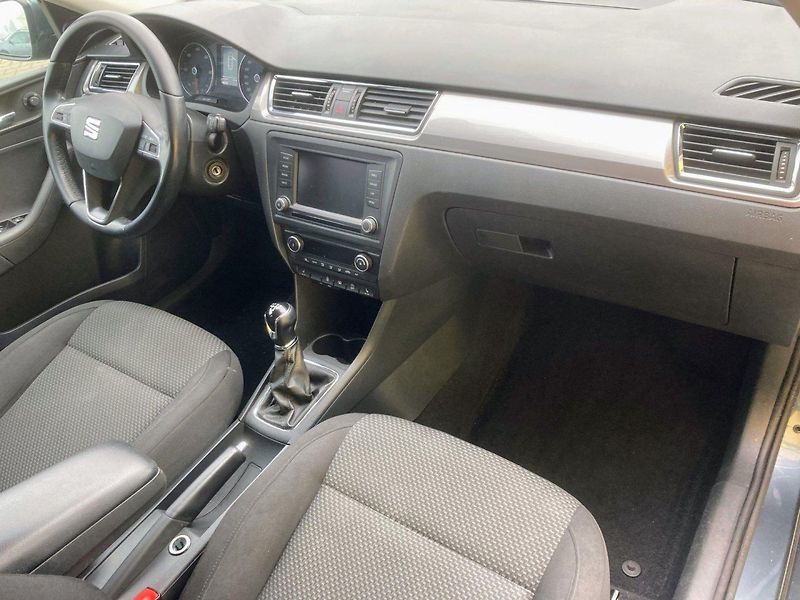 Seat Toledo 1,4 TDi (66kW)*TAŽNÉ ZAŘÍZENÍ* - fotka 9 z 16