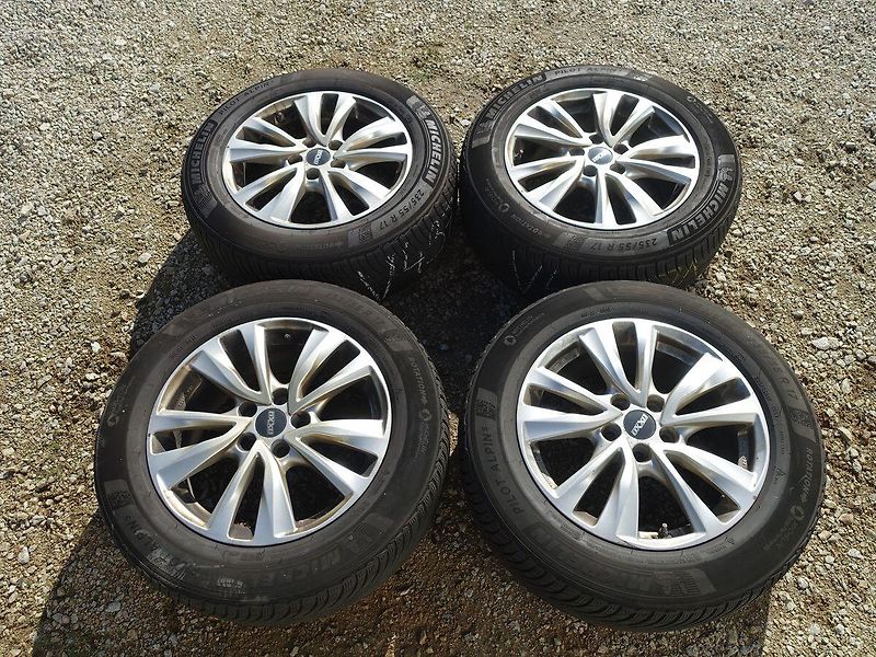 Ford Galaxy 110 kW, AT8, LED, ACC - fotka 48 z 50