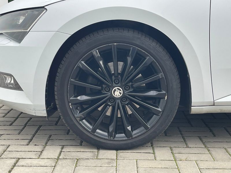 Škoda Superb (2017) Combi 2.0 TDI / 110 kW DSG Sty - fotka 15 z 30
