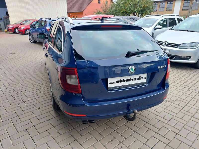 Škoda Superb (2011) Combi 2.0TDi DSG 125kW - fotka 6 z 18