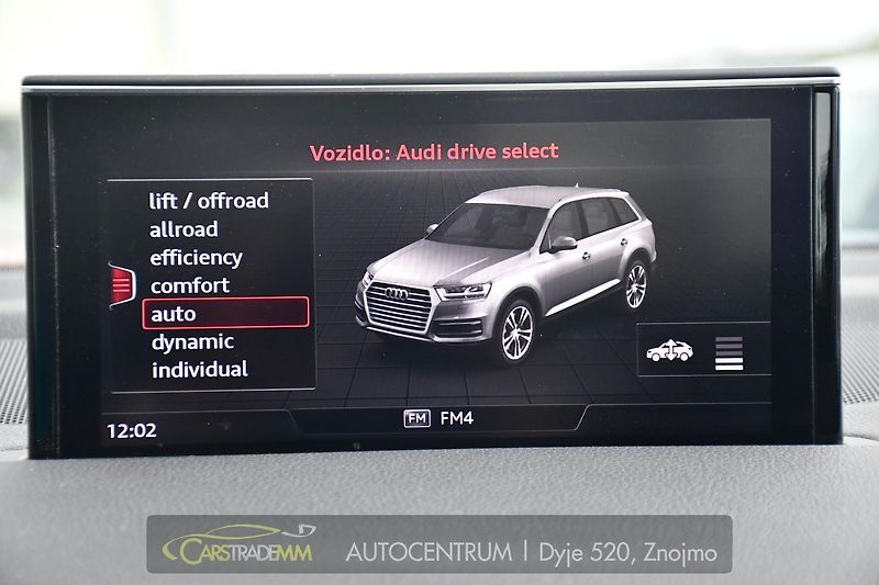 Audi Q7 3.0TDi S-LINE TAŽNÉ REZERVACE - fotka 38 z 55
