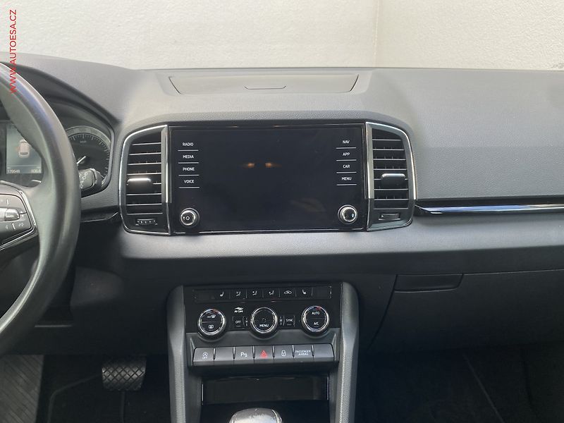 Škoda Karoq (2022) 1.5 TSi, Business, DSG - fotka 12 z 20