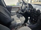 Dacia Duster (2011) 1.6 i 16V - náhled 17