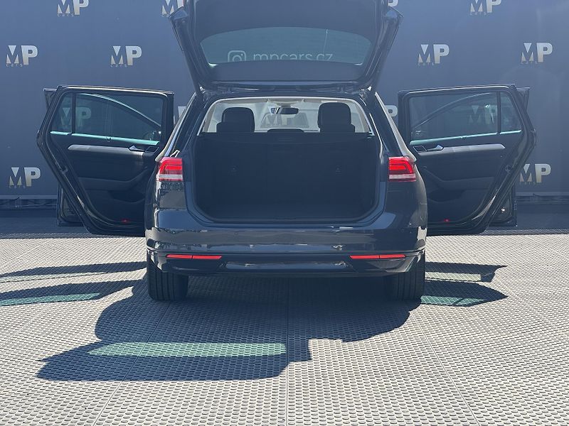 Volkswagen Passat (2015) B8 2.0TDi DSG Comfort+,el.kufr - fotka 10 z 52