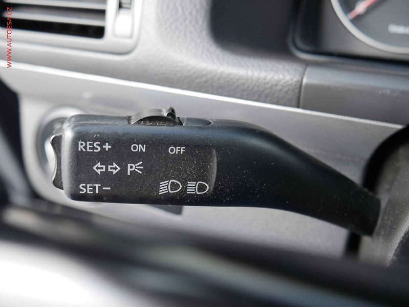 Volkswagen Touran (2006) 1.9 TDi, ČR, AC, temp - fotka 14 z 16