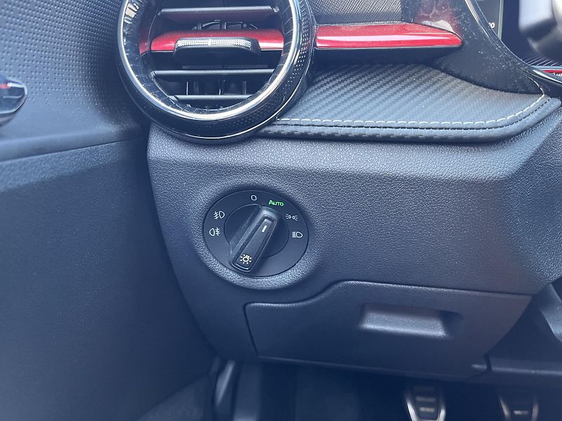 Škoda Fabia IV FL Monte Carlo 1.0 TSI /85k - fotka 16 z 20