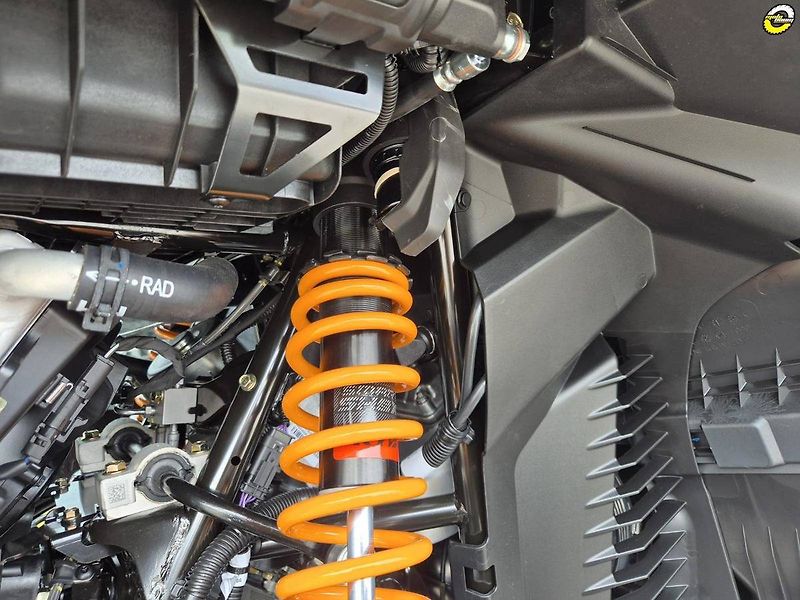Can-Am Outlander Max 1000 XT-P (2026) Outlander MAX 1000R XT-P SAS M - fotka 12 z 24