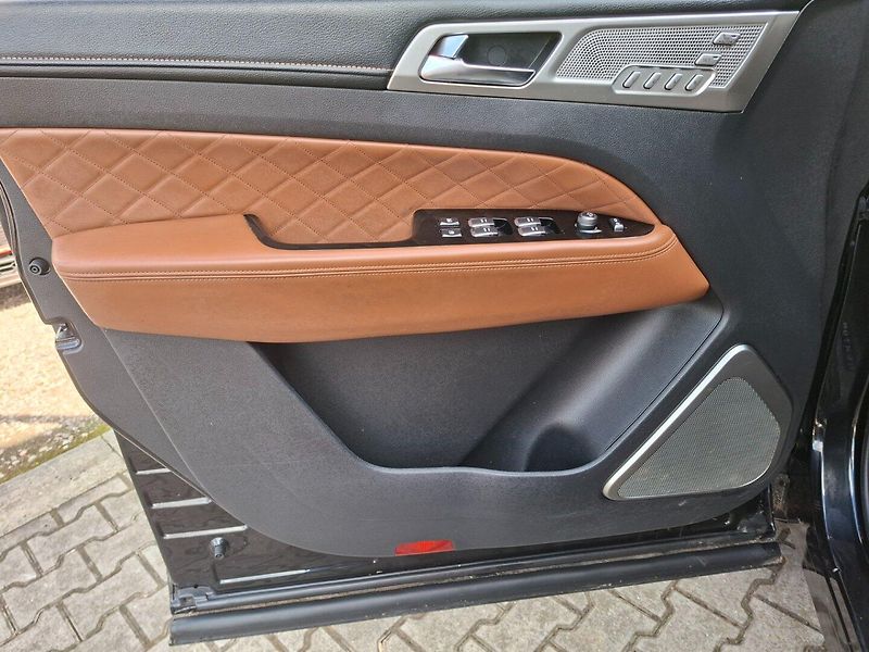 SsangYong Rexton (2018) 2.2D 133kW 4WD AT -NAVI-T.ZAŘ. - fotka 20 z 43