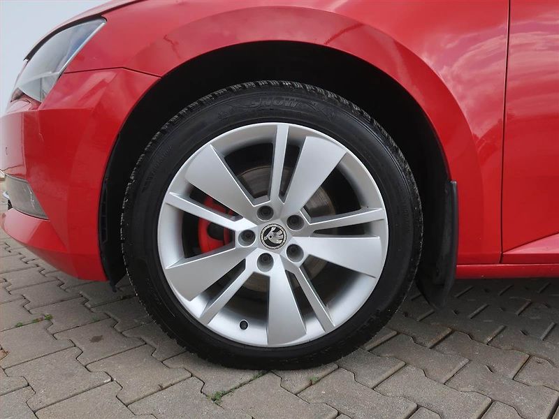 Škoda Superb (2017) Style 2.0 TDI, 4X4, Navi - fotka 15 z 18