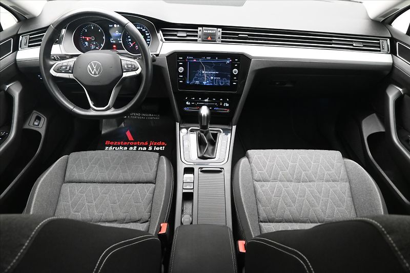 Volkswagen Passat 2,0 TDI 110 kW DSG Business Zá - fotka 15 z 31
