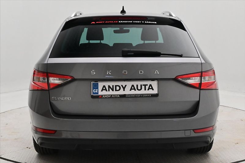 Škoda Superb 2,0 TDI 110kW DSG NAVIGACE Zár - fotka 6 z 30