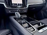 Volvo V90 T8 AWD ULTRA DARK + zimní kola - náhled 24