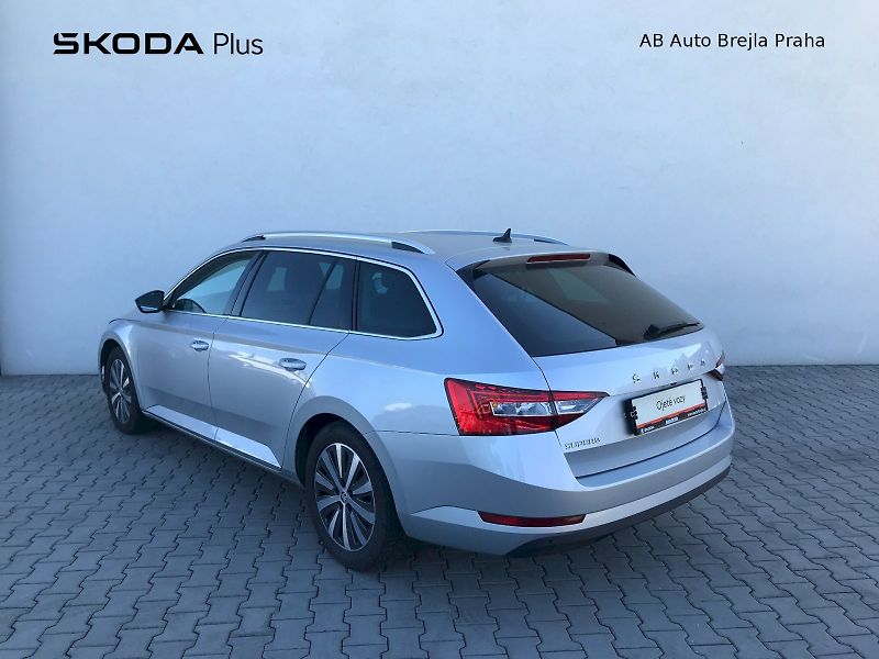 Škoda Superb (2023) COM STY TD 110/2.0 A7F - fotka 9 z 27