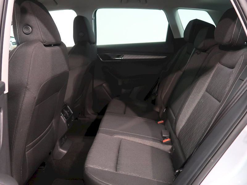 Škoda Karoq (2025) TOP SELECTION 1.5TSI 110KW DSG - fotka 15 z 41