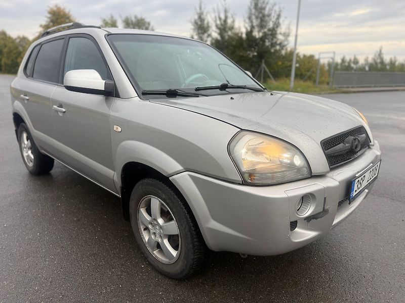 Hyundai Tucson 2,0 TDI 4X4 STK 2027  KLIMATIZ - fotka 7 z 18